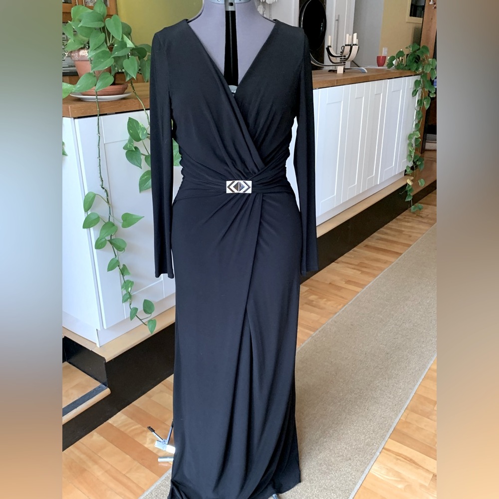 Ralph Lauren Evening. Sz 10 Black polyester, art deco buckle.